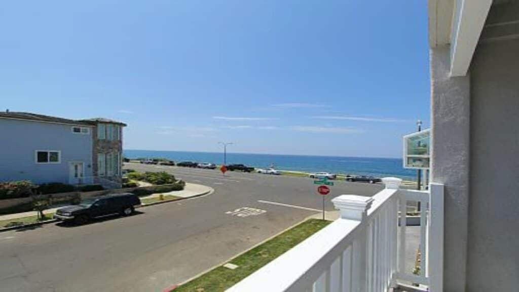 Ocean View From Private Patio, Steps To Beach, Parking Apartment Carlsbad Exterior photo